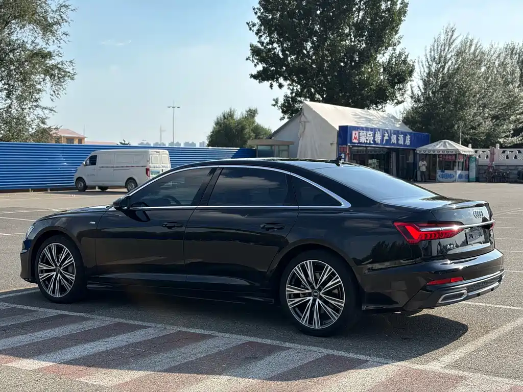 Audi A6L 2022 — фото 25