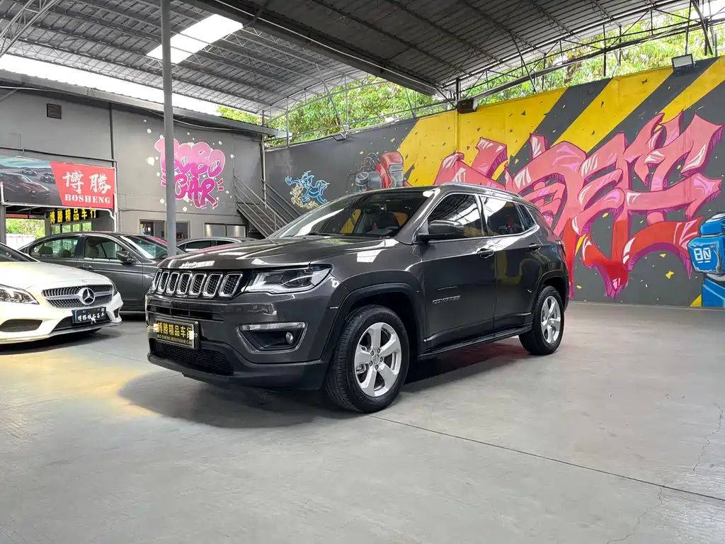Jeep Compass 2019 — фото 1