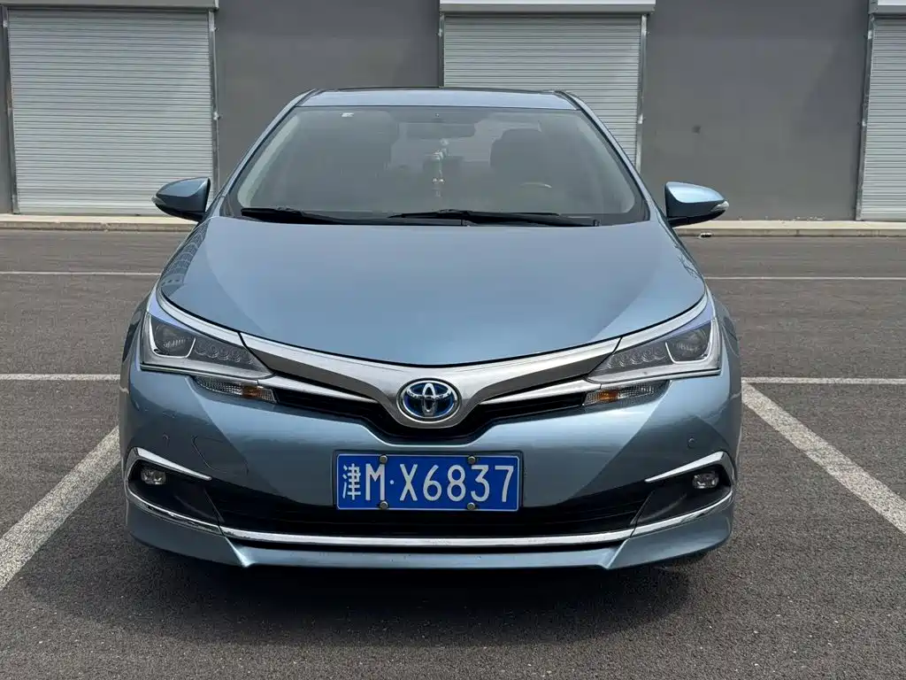 Toyota Corolla 2016 — фото 2