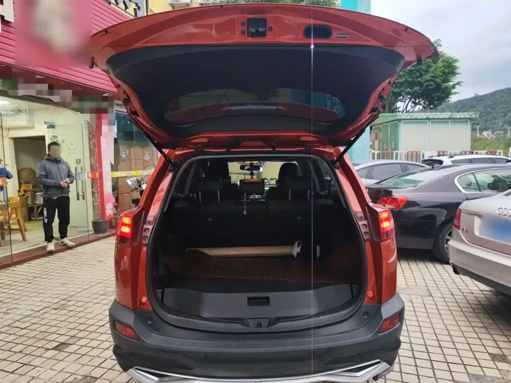 Toyota RAV4 2014 — фото 10