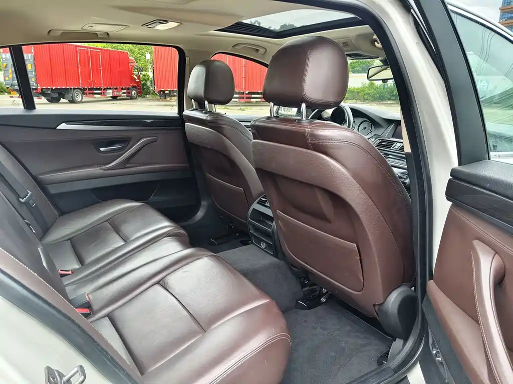 BMW 5 Series 2013 — фото 12
