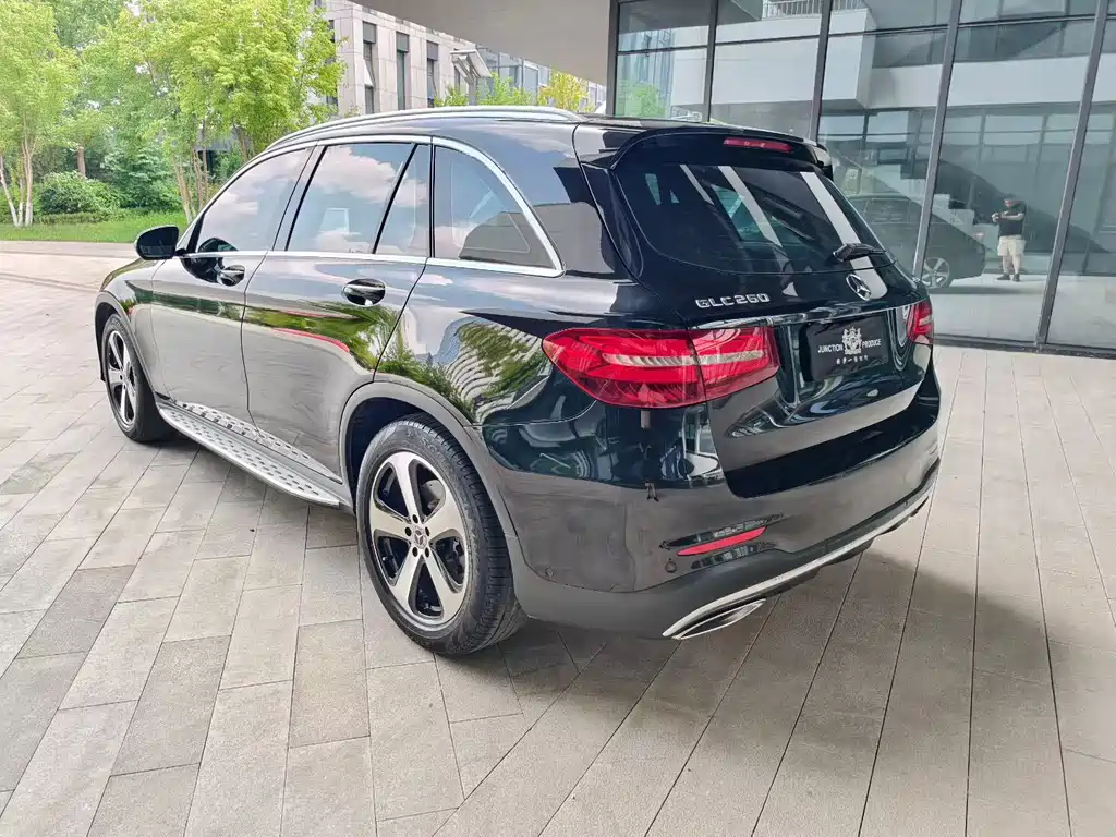 Mercedes-Benz GLC 2018 — фото 9