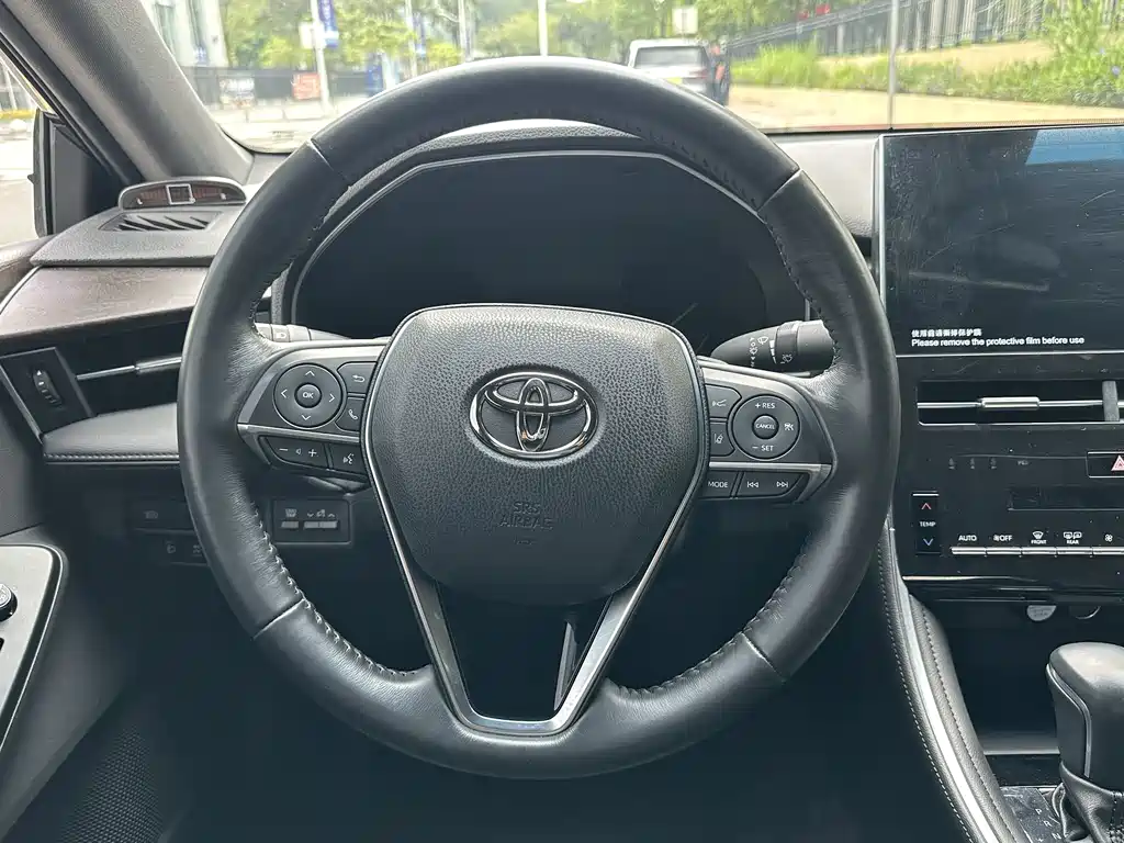 Toyota Avalon 2023 — фото 13