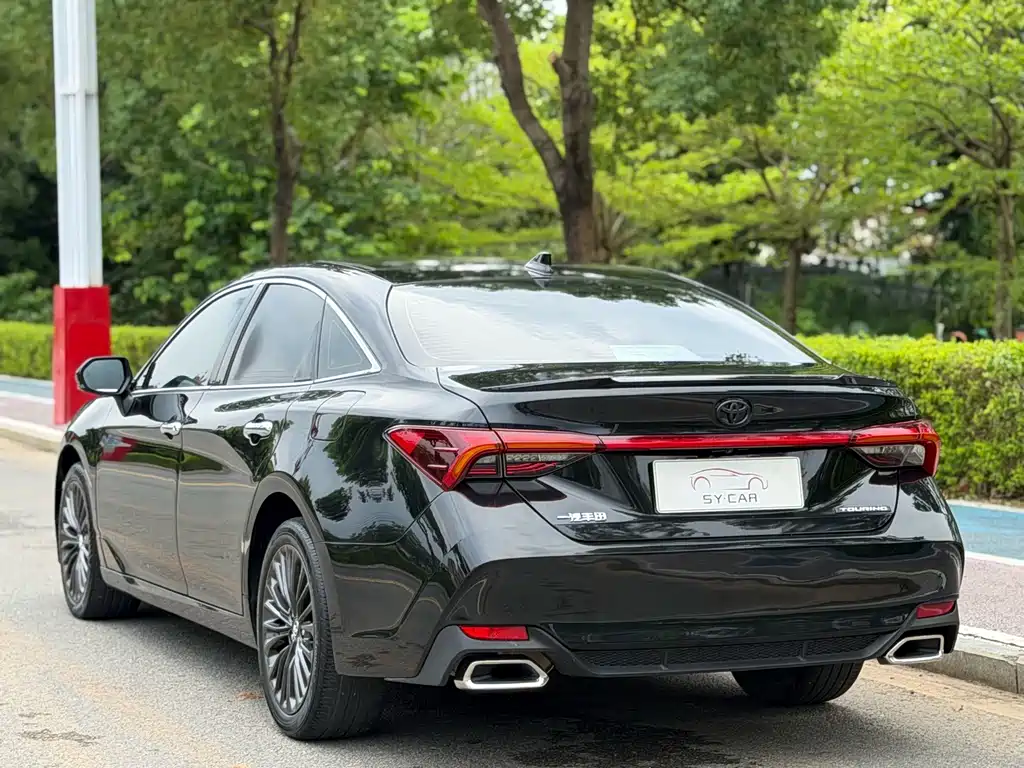 Toyota Avalon 2023 — фото 6