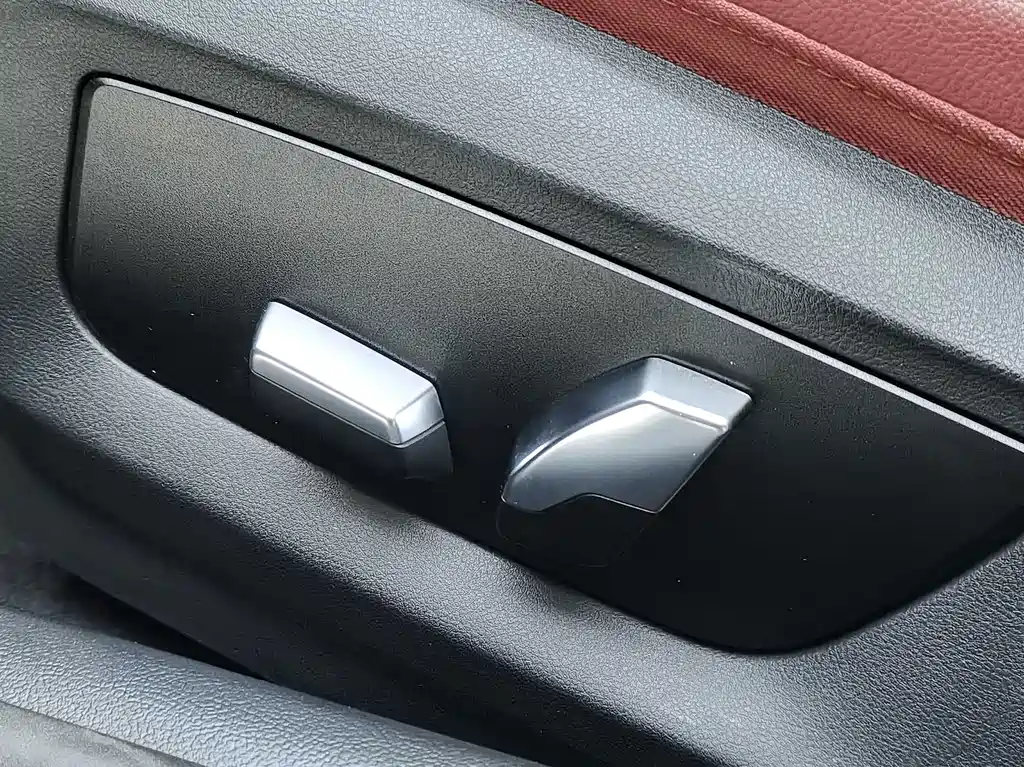 BMW 5 Series 2023 — фото 22