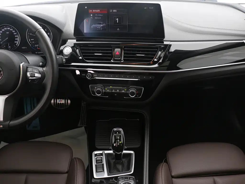 BMW 1 Series 2021 — фото 15