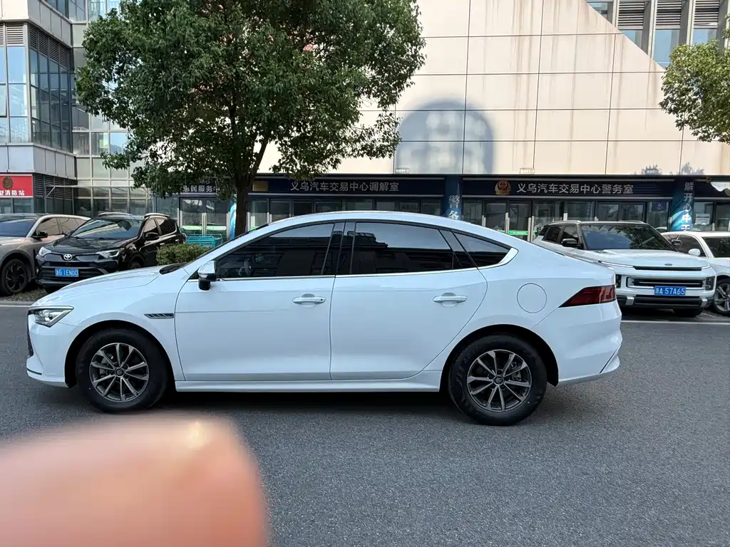 BYD Qin PLUS 2024 — фото 12