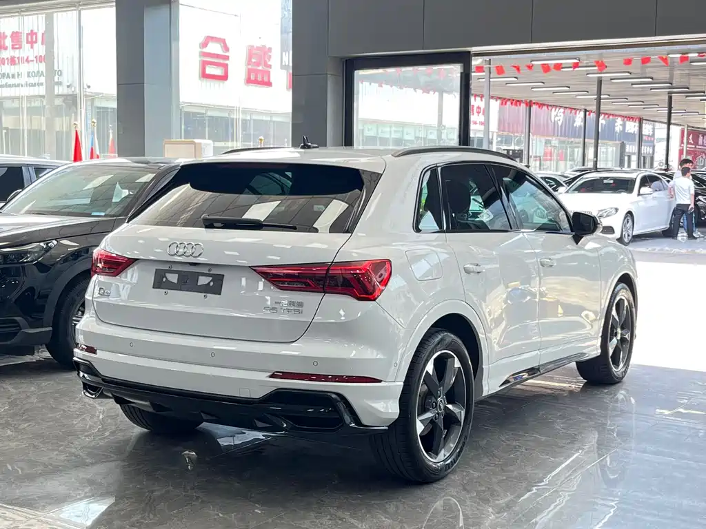 Audi Q3 2022 — фото 17