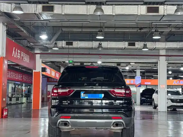 Hongqi HS7 2021