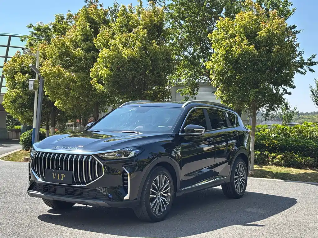 Jetour X70 PLUS 2023 — фото 1