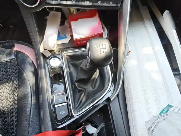 Dongfeng Fengshen AX7 2021