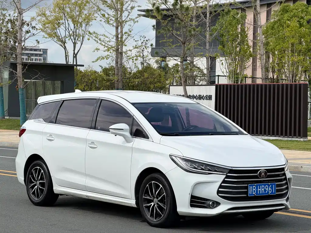 BYD Song MAX 2018 — фото 3