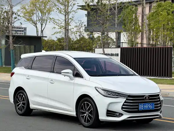 BYD Song MAX 2018