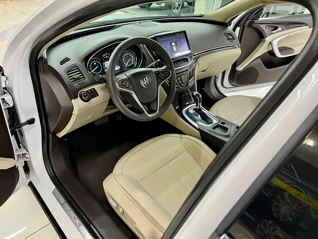 Buick Regal 2016 — фото 9