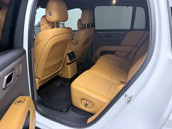 Li Auto i6 2026
