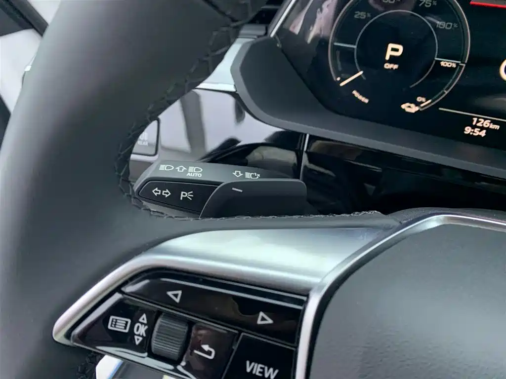 Audi e-tron 2026 — фото 19