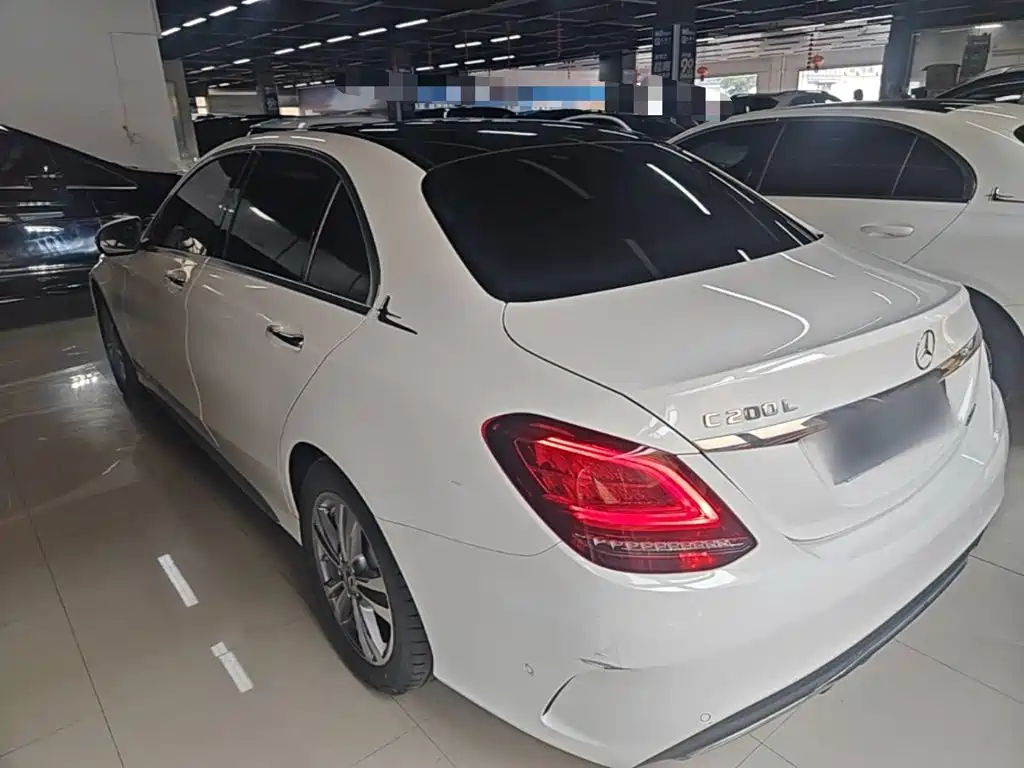 Mercedes-Benz C-Class 2021