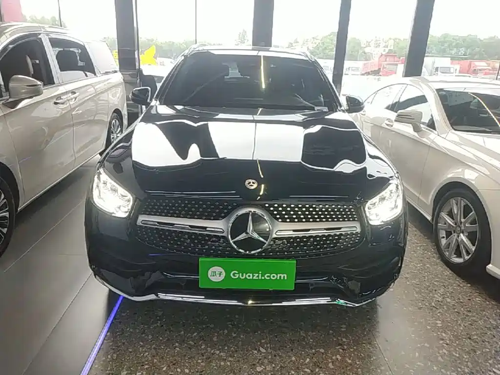 Mercedes-Benz GLC 2023
