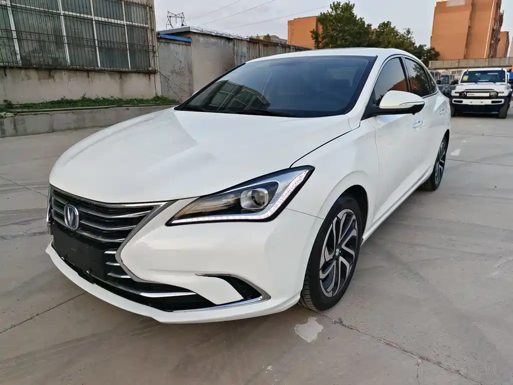 Changan Eado 2018 — фото 28