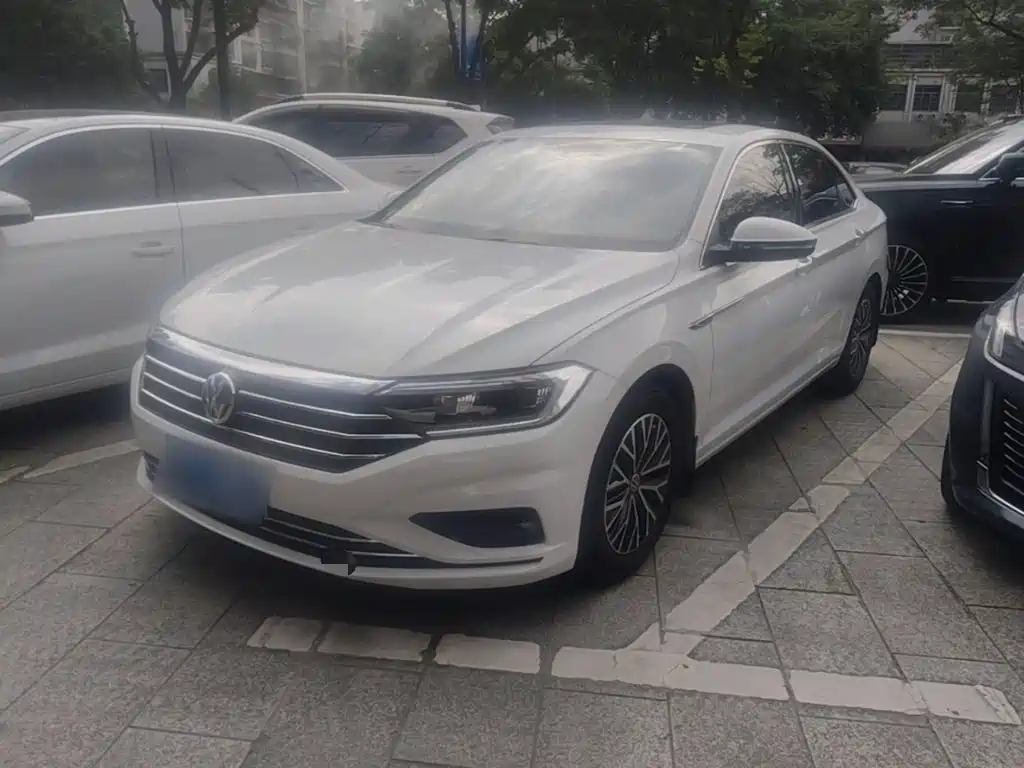 Volkswagen Sagitar 2021