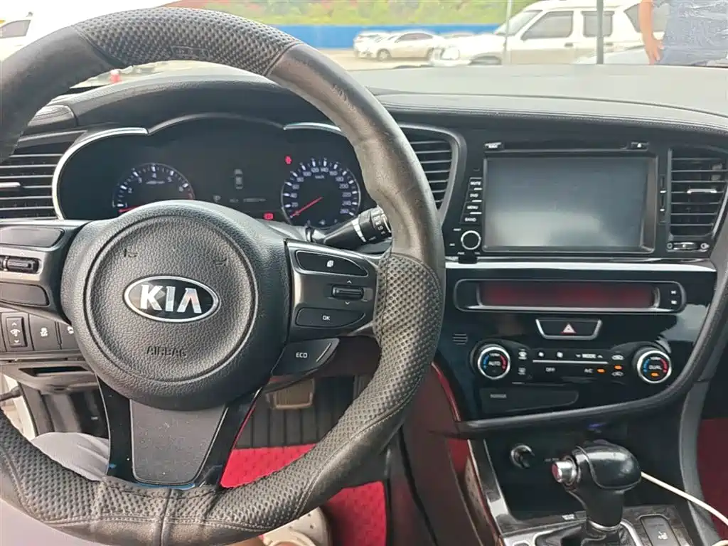 Kia K5 2014 — фото 10