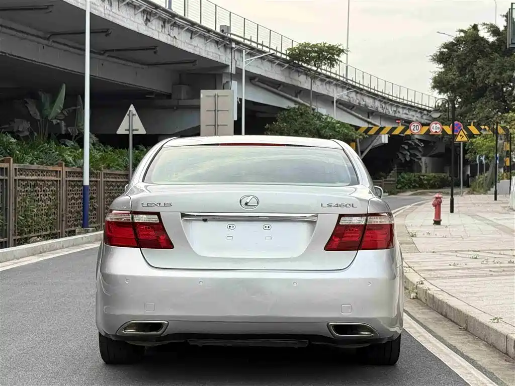 Lexus LS 2008 — фото 25