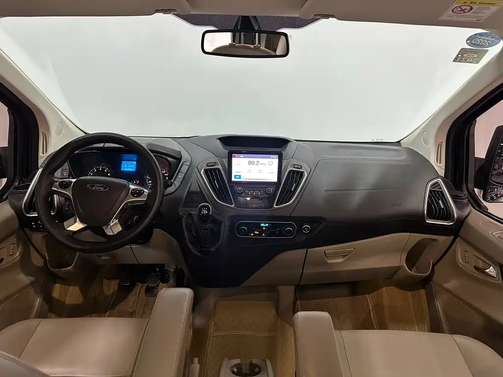 Ford Tourneo 2017 — фото 9
