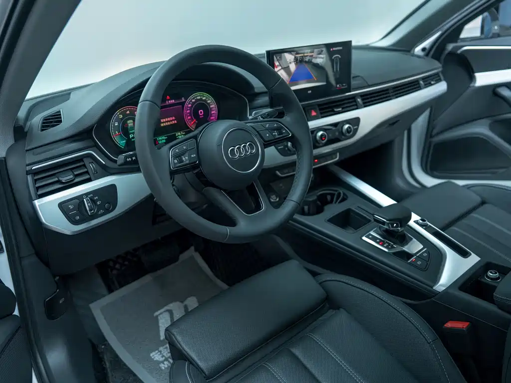 Audi A4L 2023 — фото 10