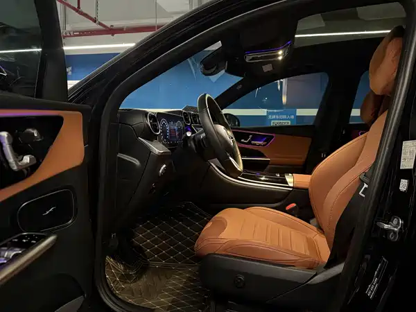 Mercedes-Benz GLC 2023
