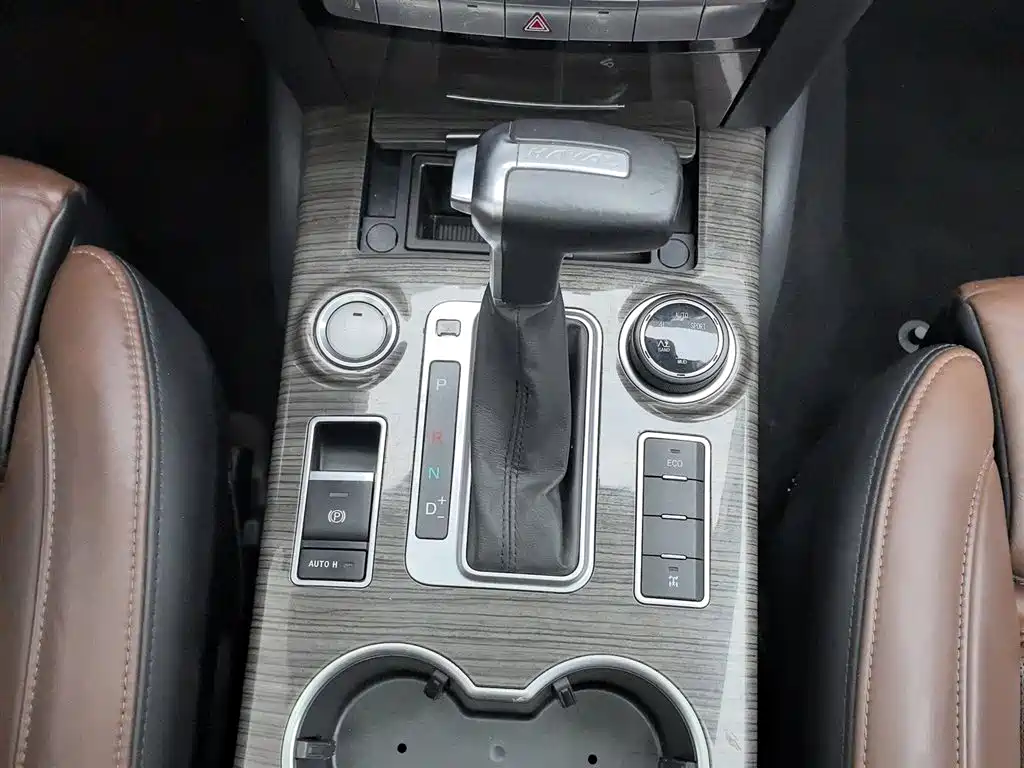 Haval H9 2017 — фото 13