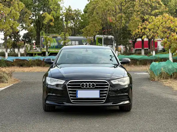 Audi A6L 2012
