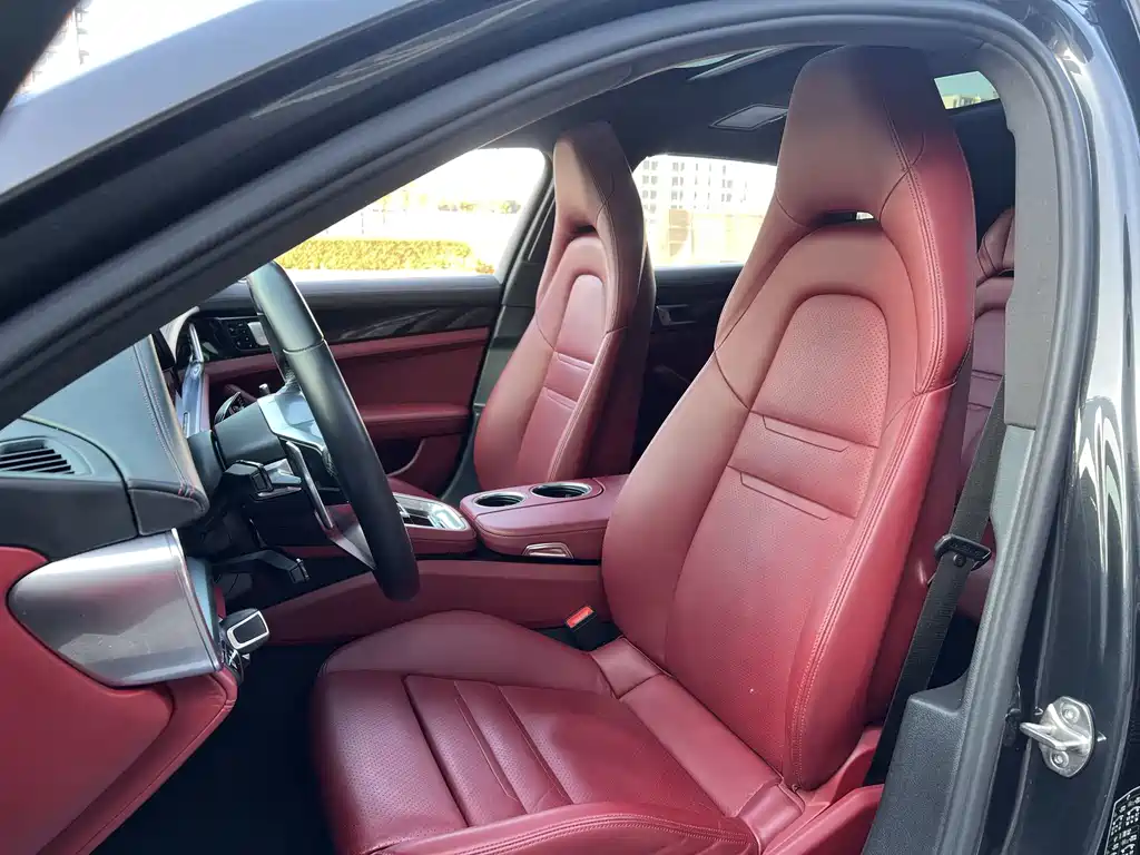 Porsche Panamera 2018 — фото 9