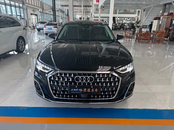 Audi A8 2024