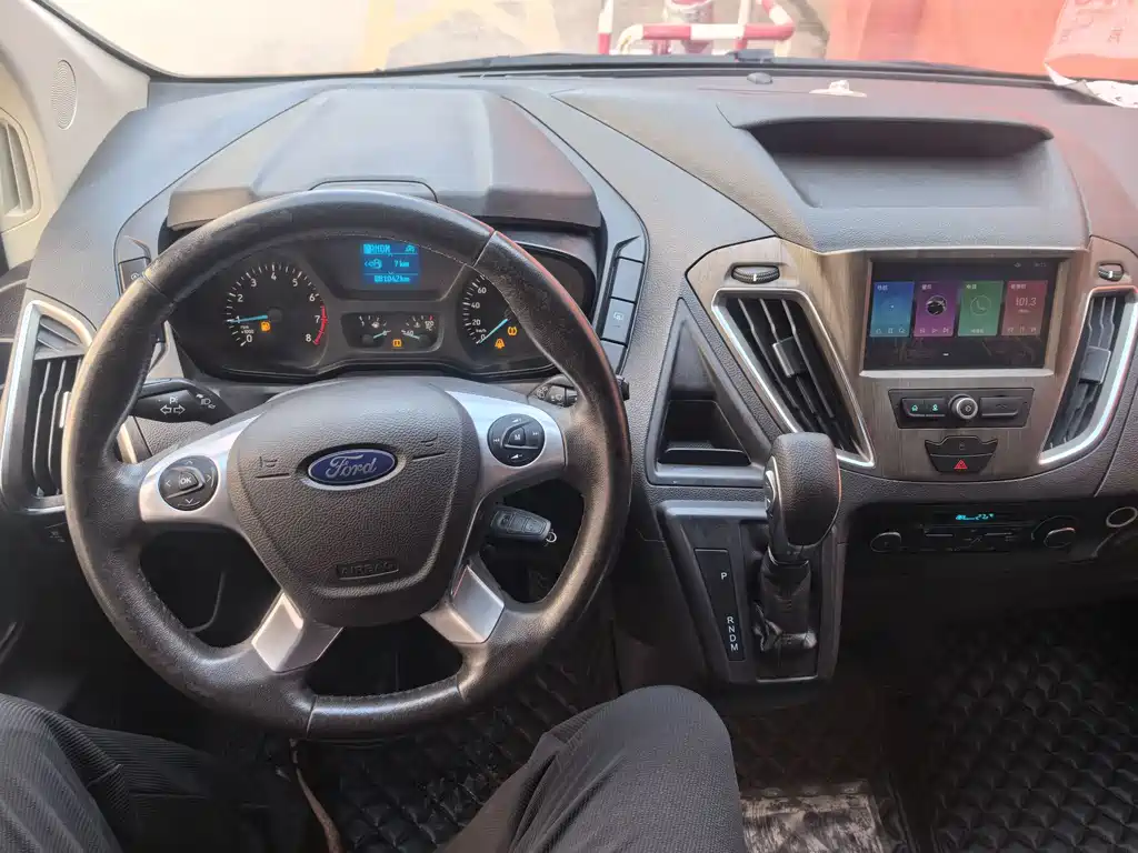 Ford Tourneo 2020 — фото 10