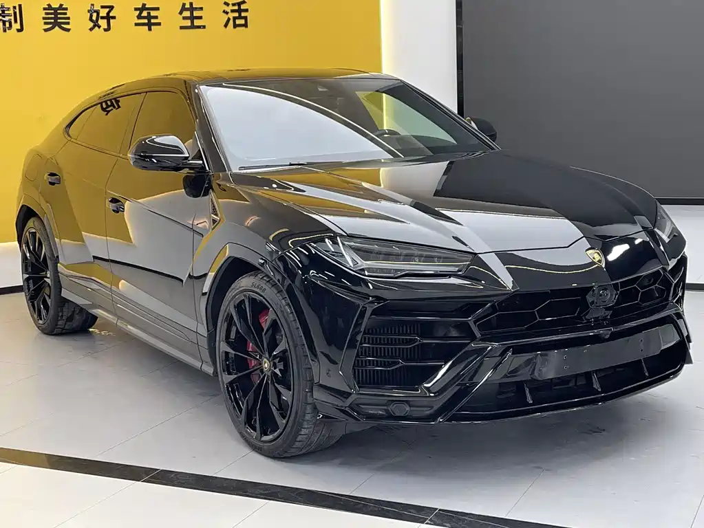 Lamborghini Urus 2023 — фото 3