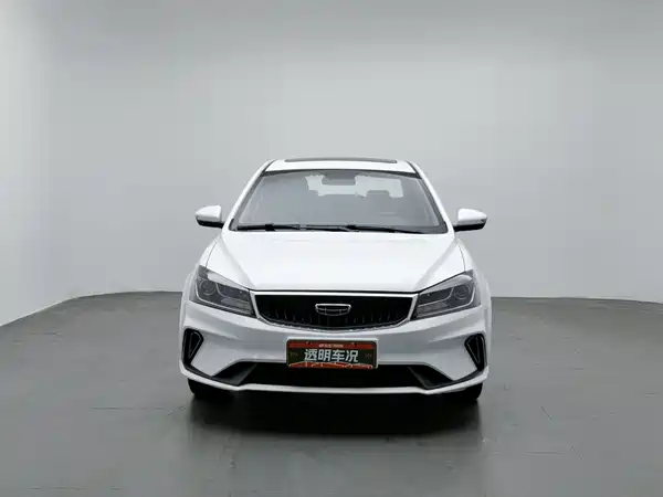 Geely Emgrand 2021