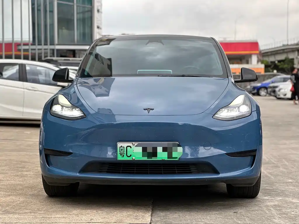 Tesla Model Y 2023 — фото 2