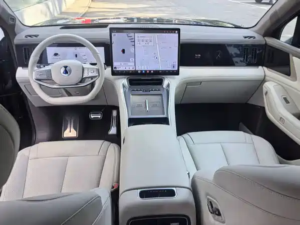 Denza N8L 2025