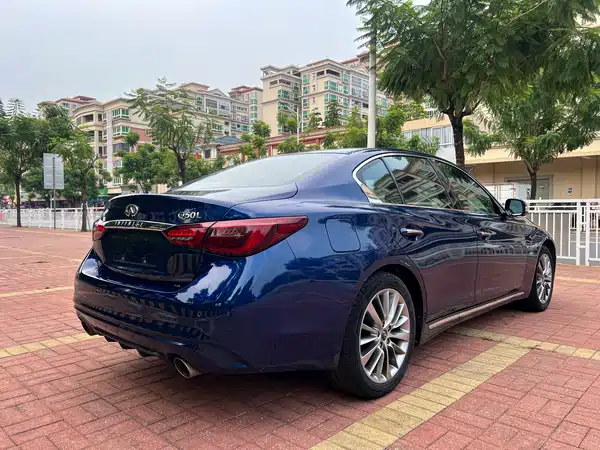 Infiniti Q50L 2019