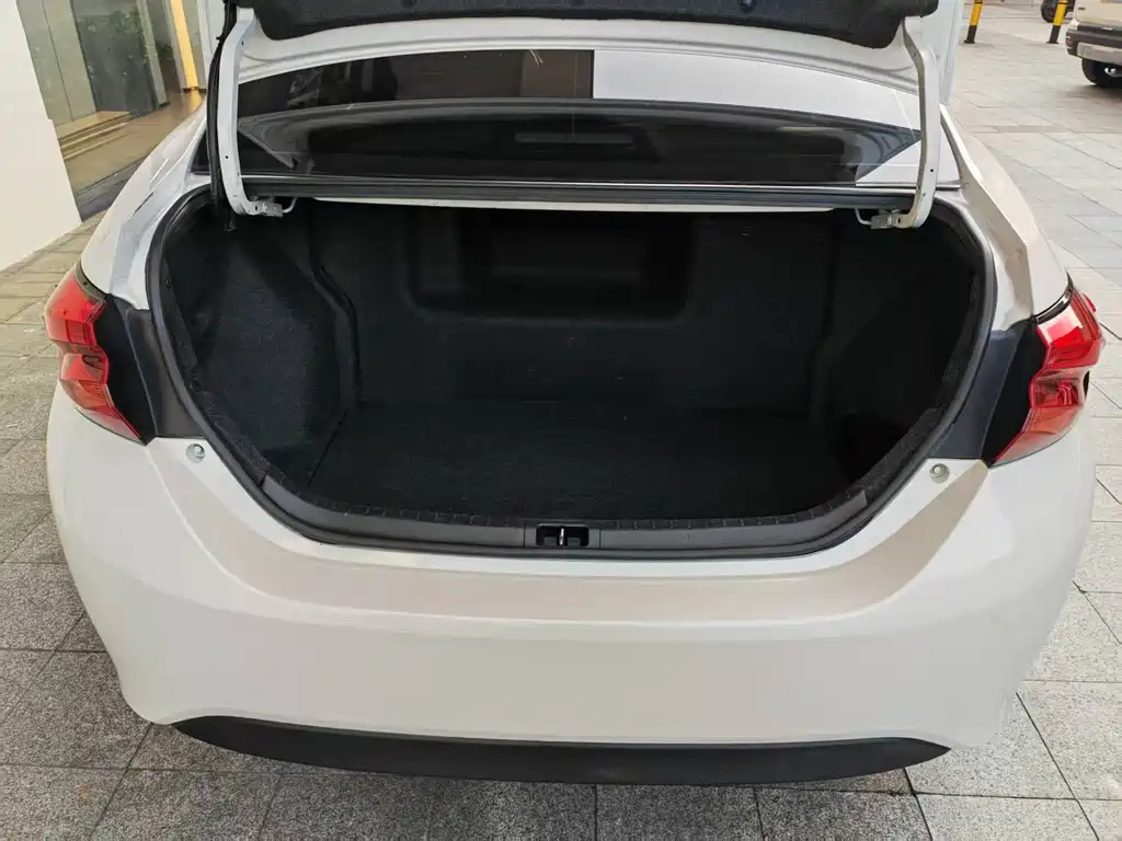 Toyota Levin 2019 — фото 16