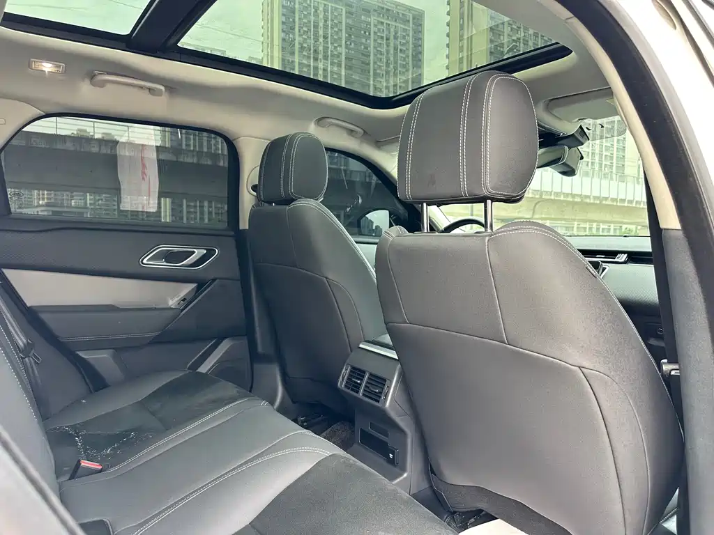Land Rover Velar 2020 — фото 12