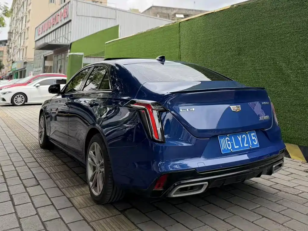 Cadillac CT4 2020 — фото 12