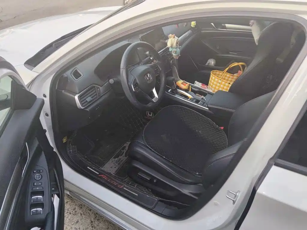 Honda Accord 2018 — фото 14