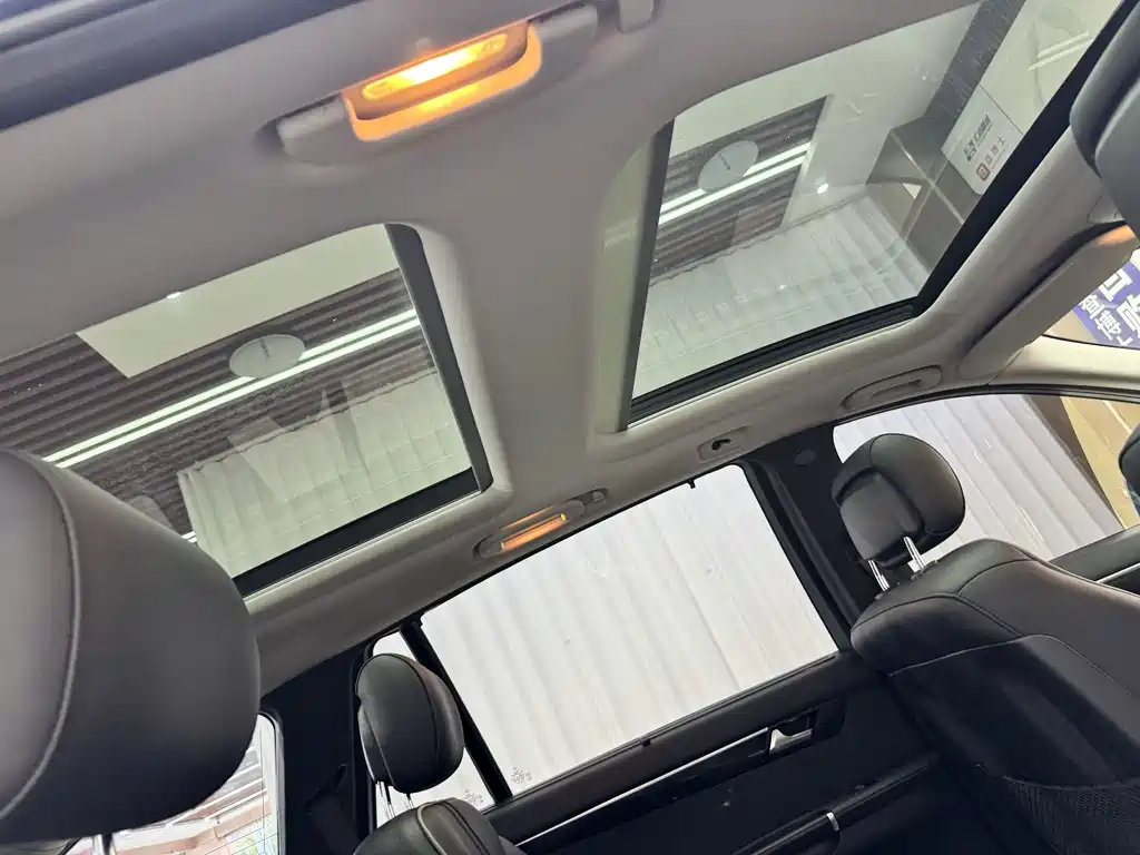 Mercedes-Benz R-Class 2016 — фото 19