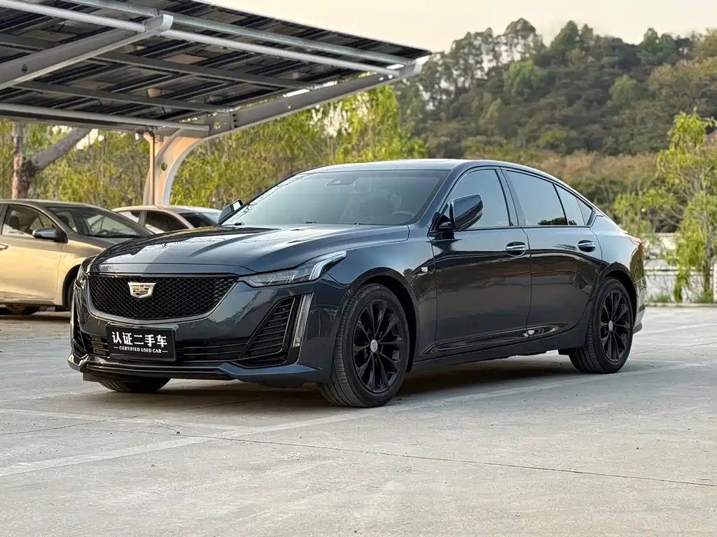 Cadillac CT5 2022 — фото 1