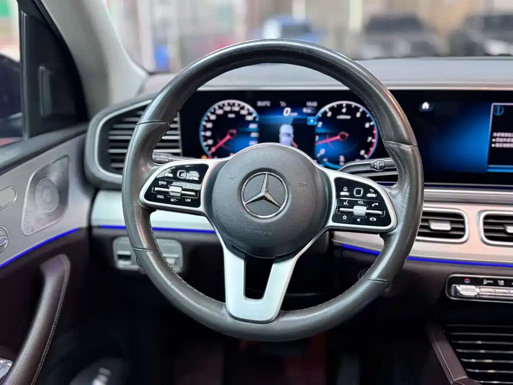 Mercedes-Benz GLE 2020 — фото 18