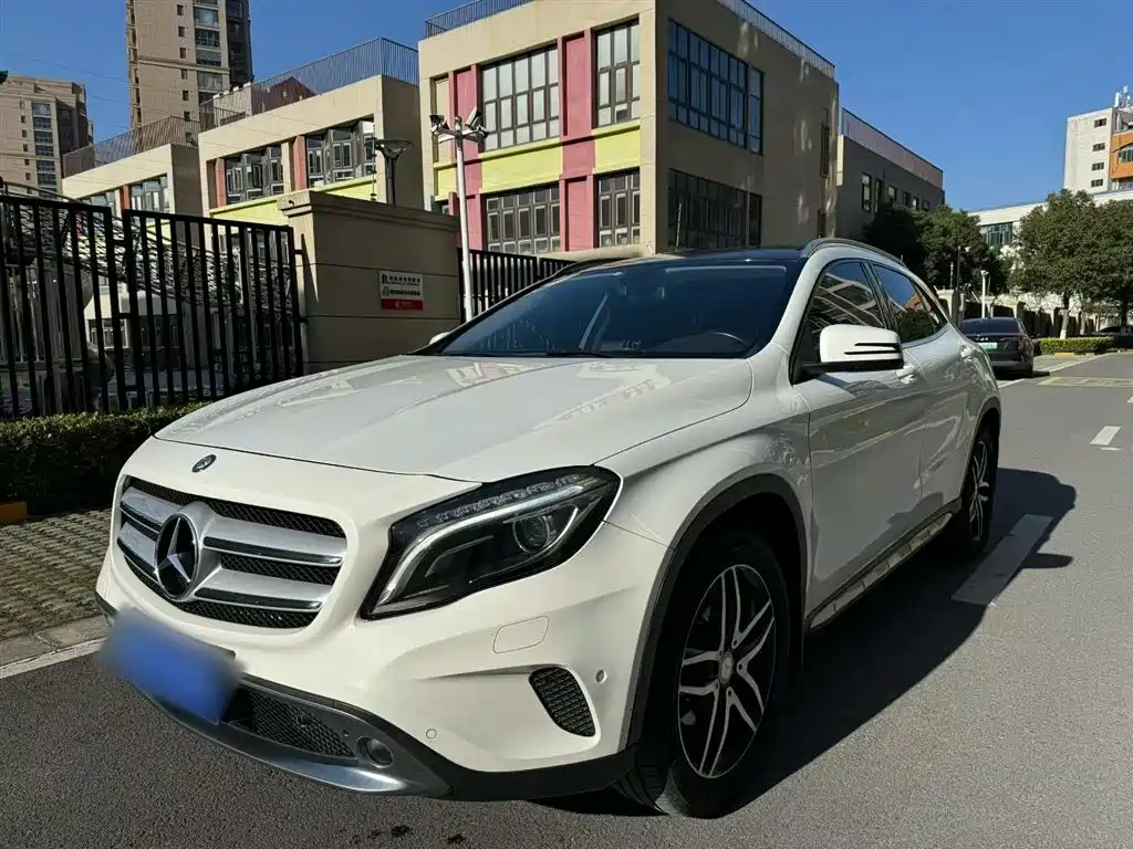 Mercedes-Benz GLA 2015 — фото 10