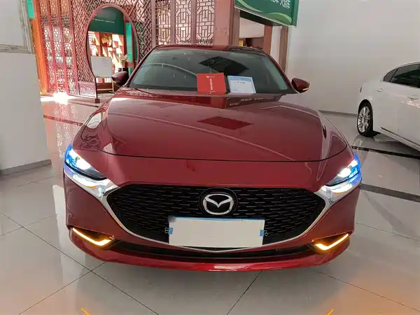 Mazda 3 Axela 2022