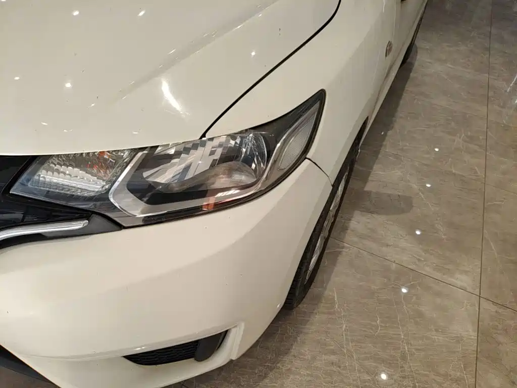 Honda Fit 2016 — фото 24