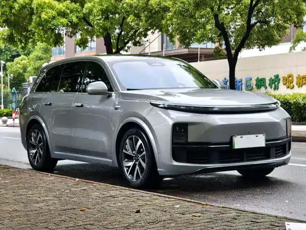 Li Auto L8 2023